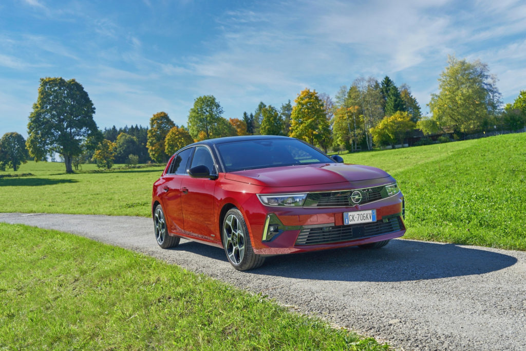 Opel Astra Treviglio Auto Brescia Bergamo milano