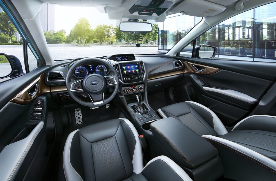 Comfort e sportività per gli interni di Subaru XV